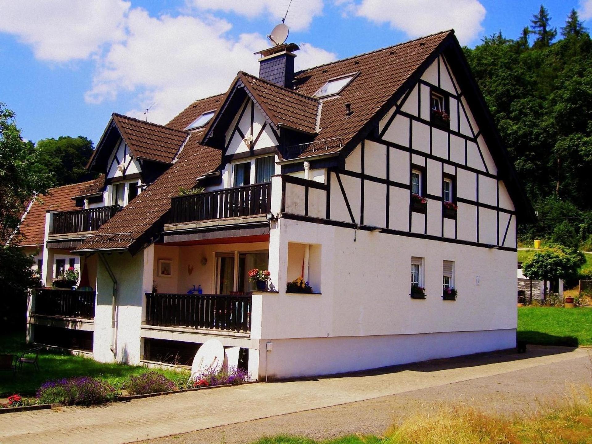 Gemuetliche Ferienwohnung In Frohnhofen Mit Garten Eichenbach 외부 사진